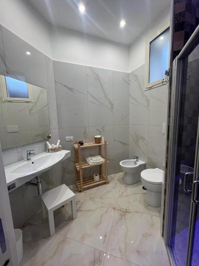 Goldenhouse Hotel Napoli Eksteriør billede