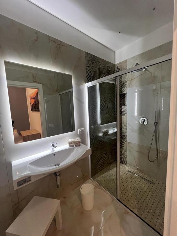Goldenhouse Hotel Napoli Eksteriør billede